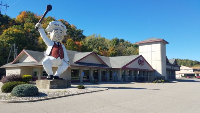 Happy Chef Restaurant - North Mankato, MN