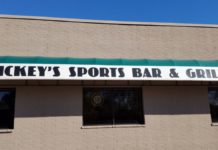 Mickeys Sports Bar & Grill - Mankato, MN