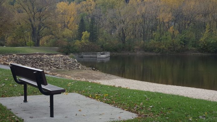 Hiniker Pond - North Mankato, MN