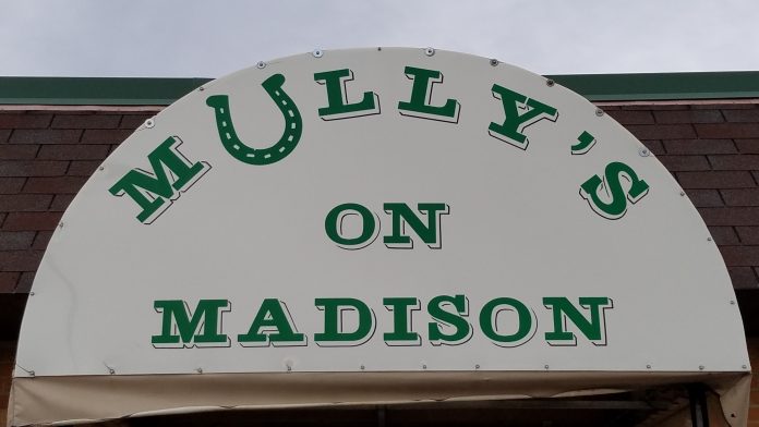 Mullys On Madison - Mankato, MN