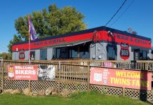 Roadhouse Bar & Grill - Mankato