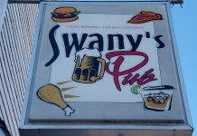 Swany's Pub - Courtland