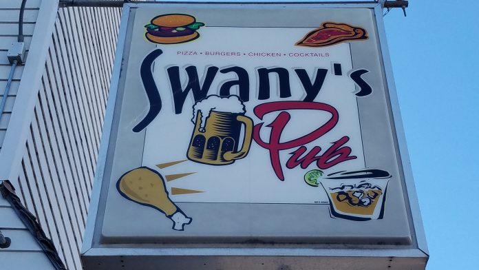 Swany's Pub - Courtland