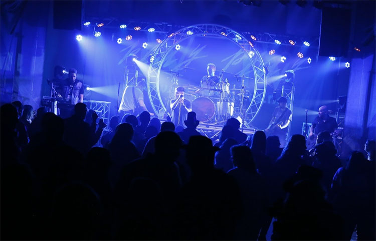 Photo by @Shun_Officially - IV Play at Fairmont 2020 New Year's Eve Party