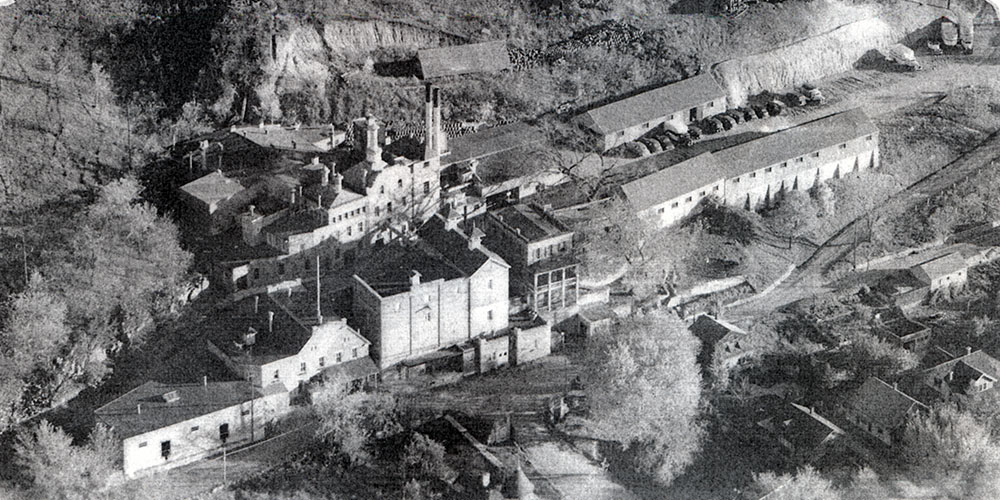 Photo courtesy of the Blue Earth County Historical Society - Undated aerial photo of the Bierbauer Brewery