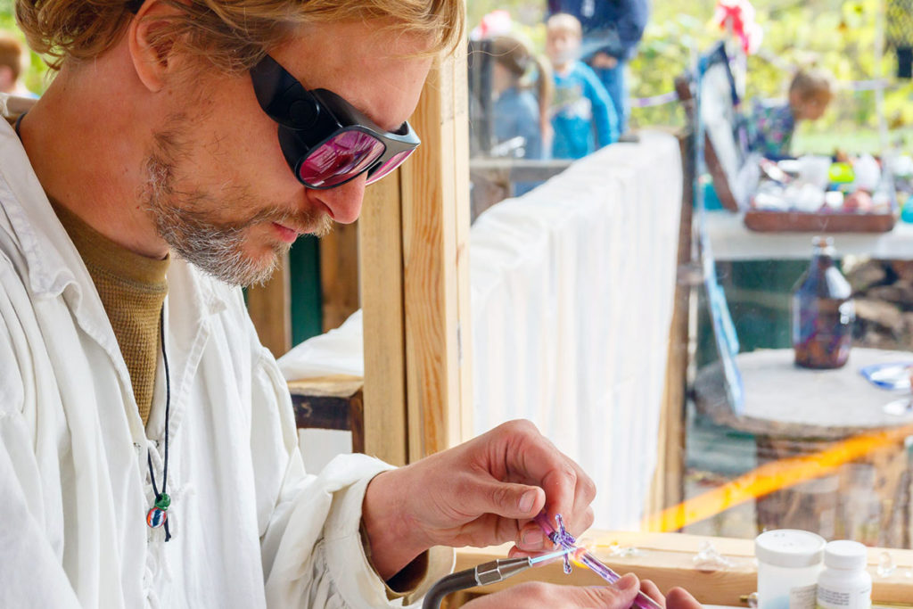 Photo by Rick Pepper - Andy Goettlecher working hot glass